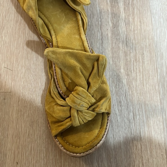 Madewell (8) | women’s Nadia Half Bow Sandal - mustard - Picture 6 of 7